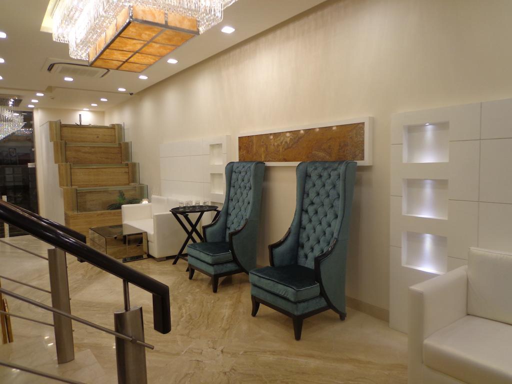 Hotel Taj Princess - Boutique Hotel Delhi  Dış mekan fotoğraf