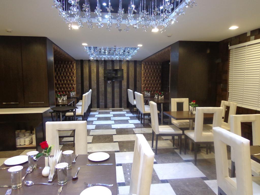 Hotel Taj Princess - Boutique Hotel Delhi  Dış mekan fotoğraf