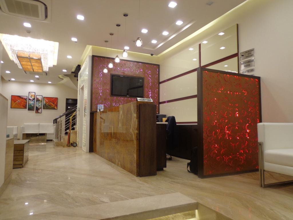 Hotel Taj Princess - Boutique Hotel Delhi  Dış mekan fotoğraf