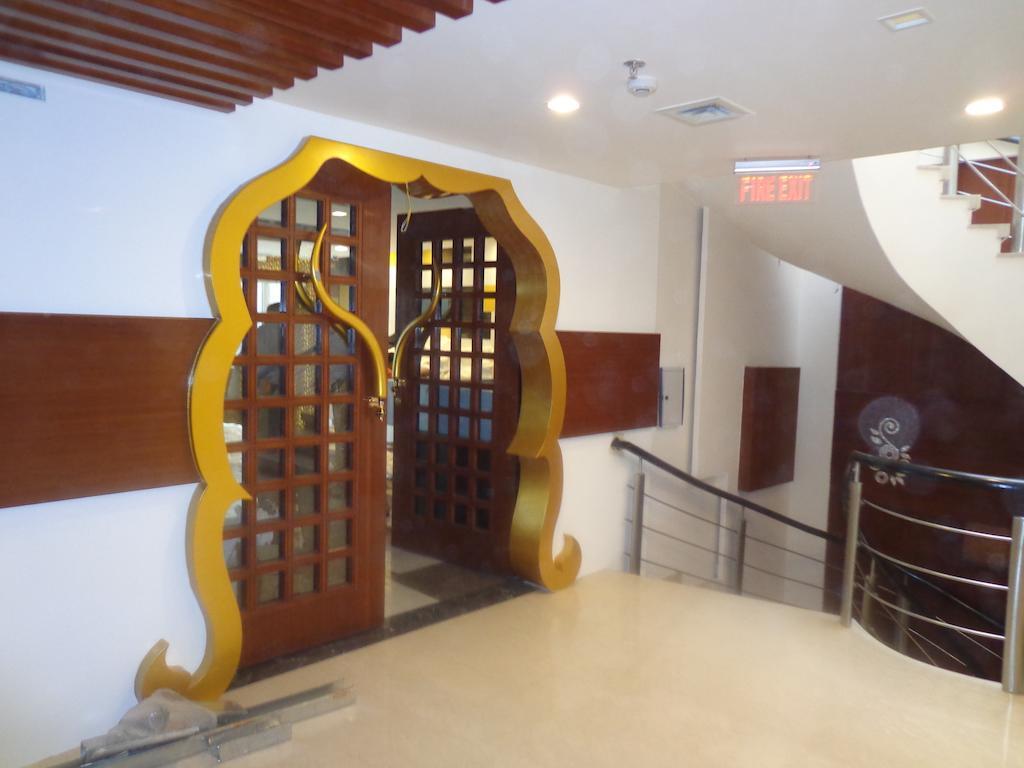 Hotel Taj Princess - Boutique Hotel Delhi  Dış mekan fotoğraf