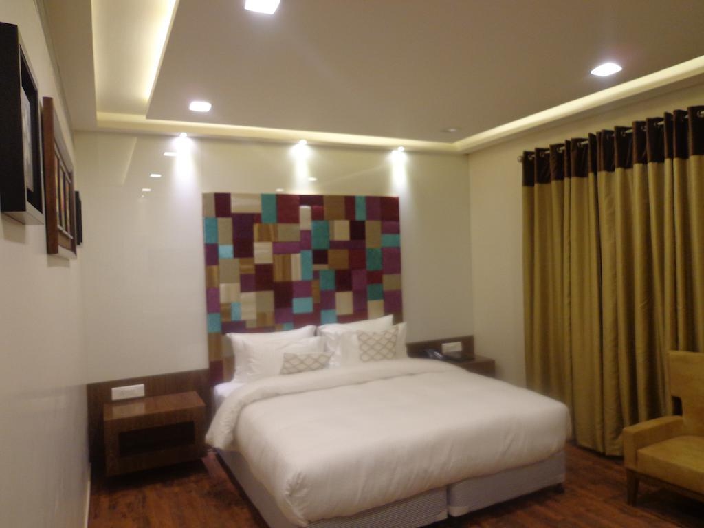 Hotel Taj Princess - Boutique Hotel Delhi  Dış mekan fotoğraf