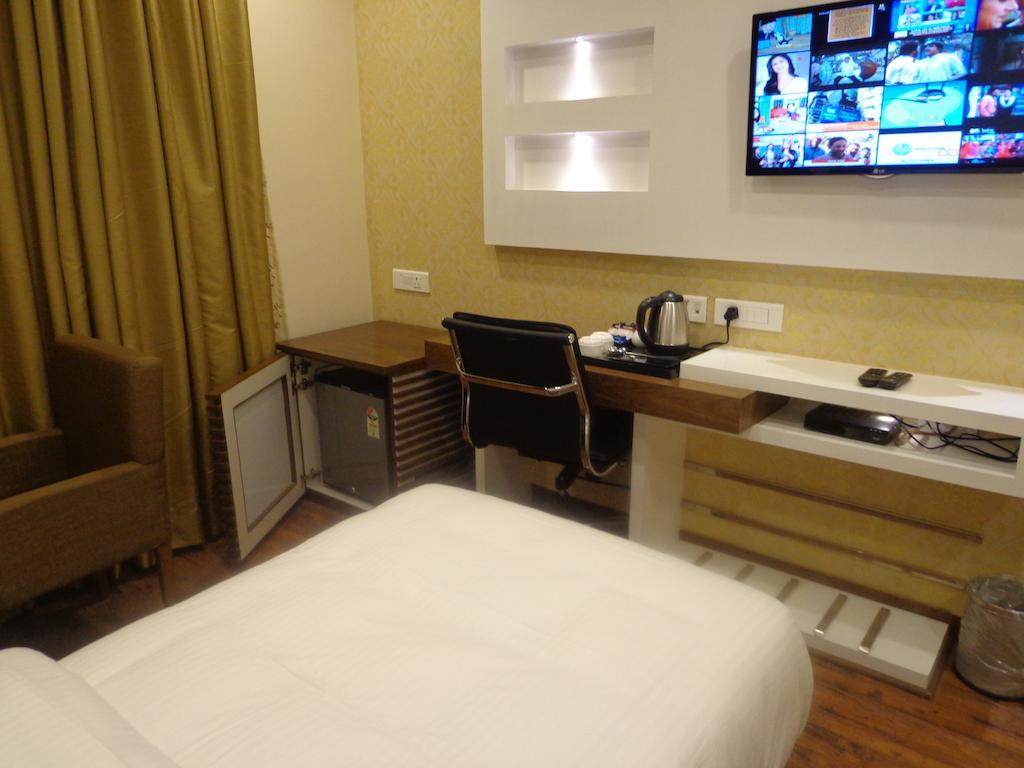 Hotel Taj Princess - Boutique Hotel Delhi  Dış mekan fotoğraf