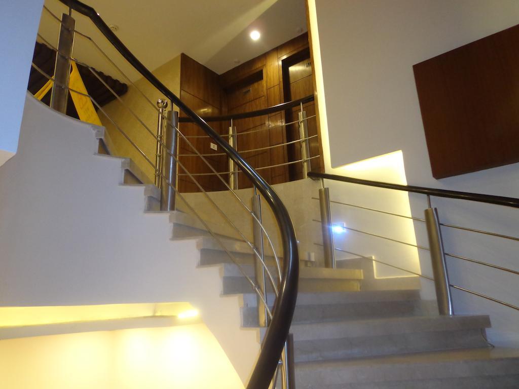 Hotel Taj Princess - Boutique Hotel Delhi  Dış mekan fotoğraf
