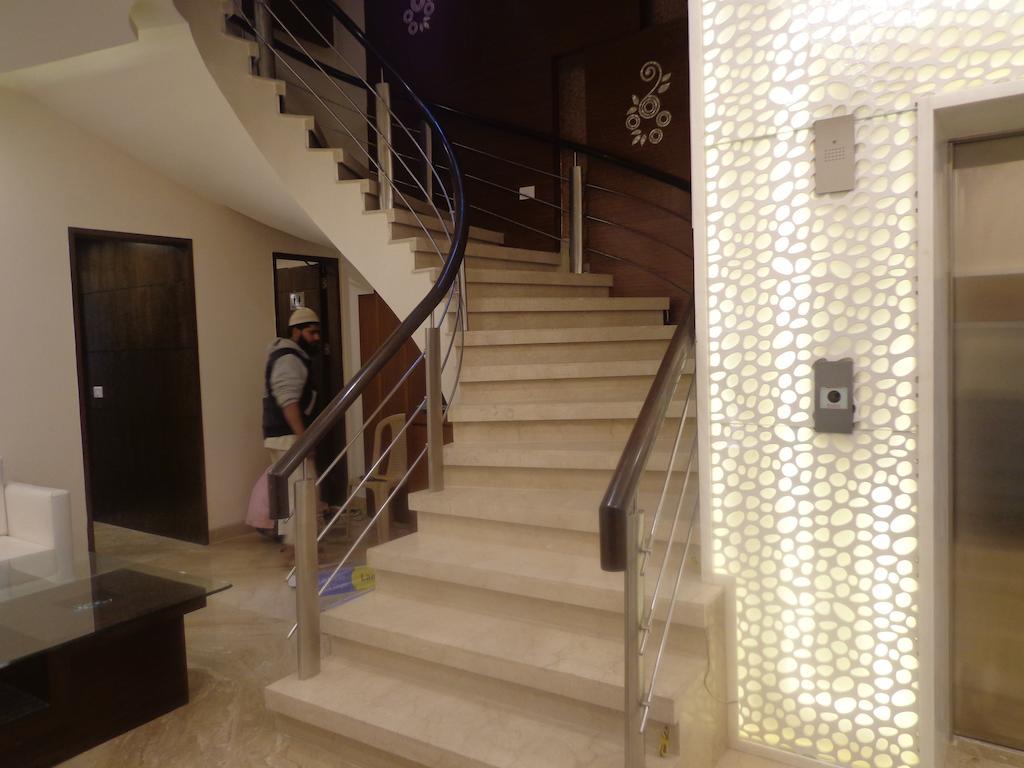Hotel Taj Princess - Boutique Hotel Delhi  Dış mekan fotoğraf