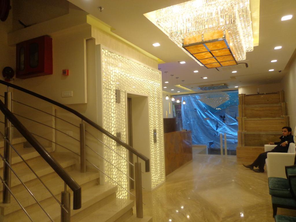 Hotel Taj Princess - Boutique Hotel Delhi  Dış mekan fotoğraf